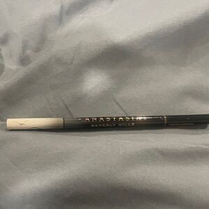 Anastasia Beverly Hills micro stroke, brow pen soft brown